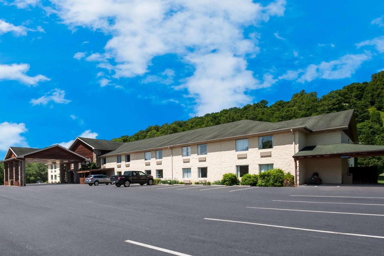 Surestay Plus Hotel By Best Western Berkeley Springs Extérieur photo