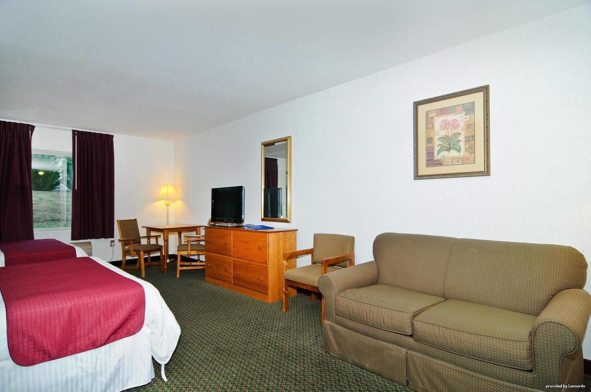 Surestay Plus Hotel By Best Western Berkeley Springs Chambre photo