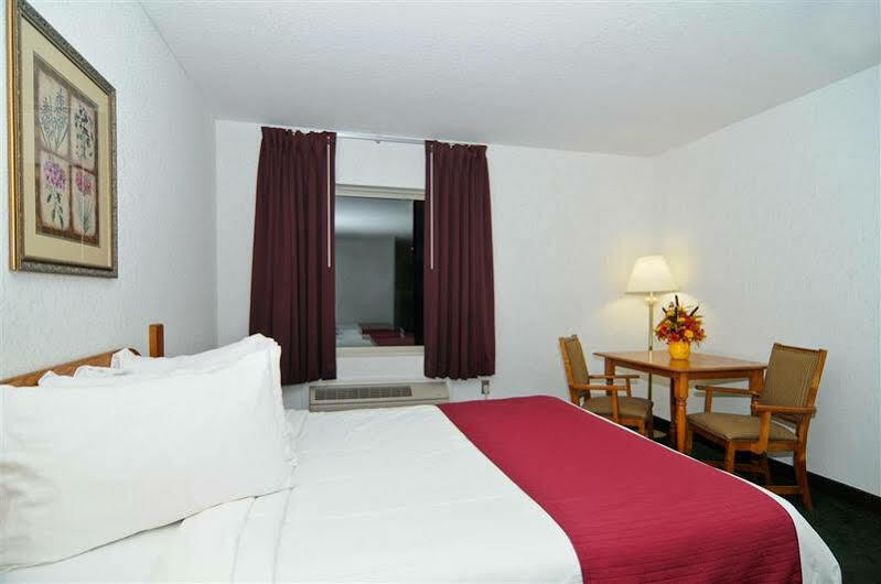 Surestay Plus Hotel By Best Western Berkeley Springs Extérieur photo
