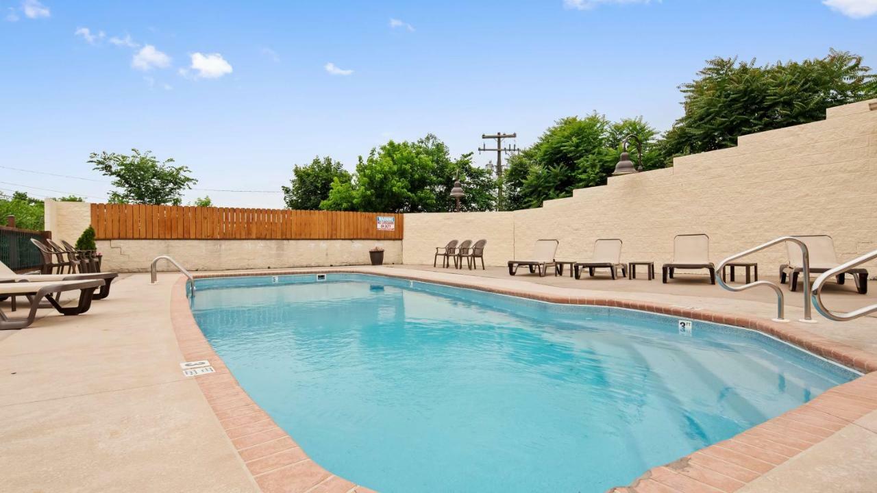 Surestay Plus Hotel By Best Western Berkeley Springs Extérieur photo