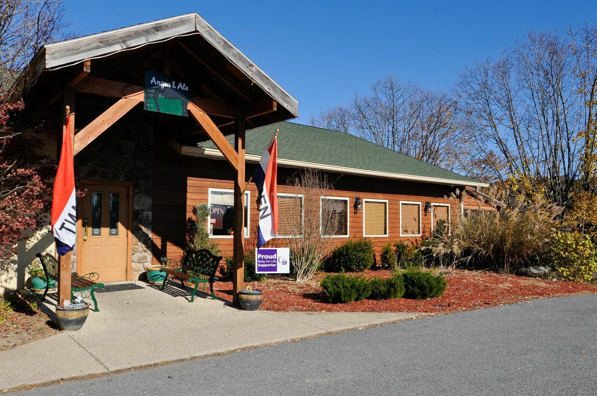 Surestay Plus Hotel By Best Western Berkeley Springs Restaurant photo